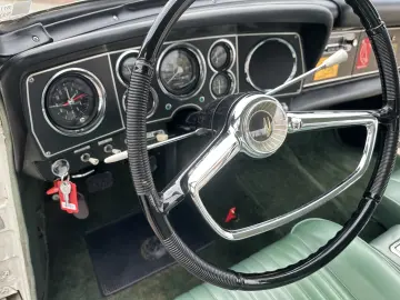 Studebaker Gran Turismo Hawk