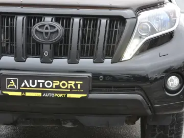 Toyota Land Cruiser 2.8L Turbo 4X4 D-4D TEC Edition 7 Locuri