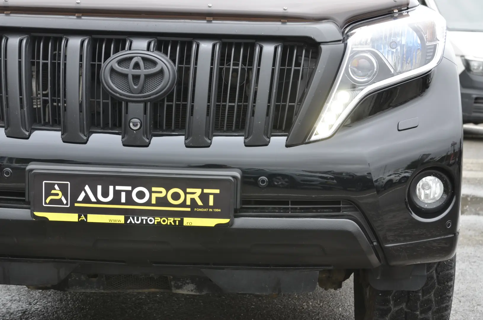 Toyota Land Cruiser 2.8L Turbo 4X4 D-4D TEC Edition 7 Locuri