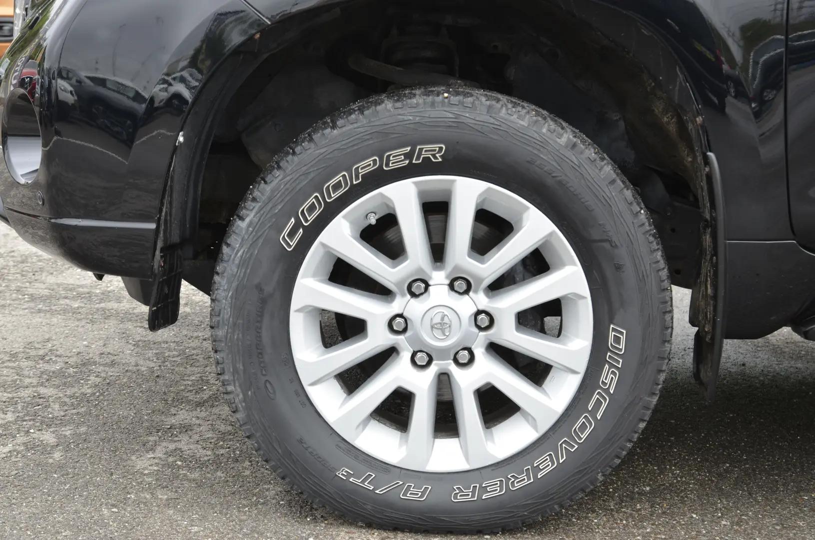 Toyota Land Cruiser 2.8L Turbo 4X4 D-4D TEC Edition 7 Locuri