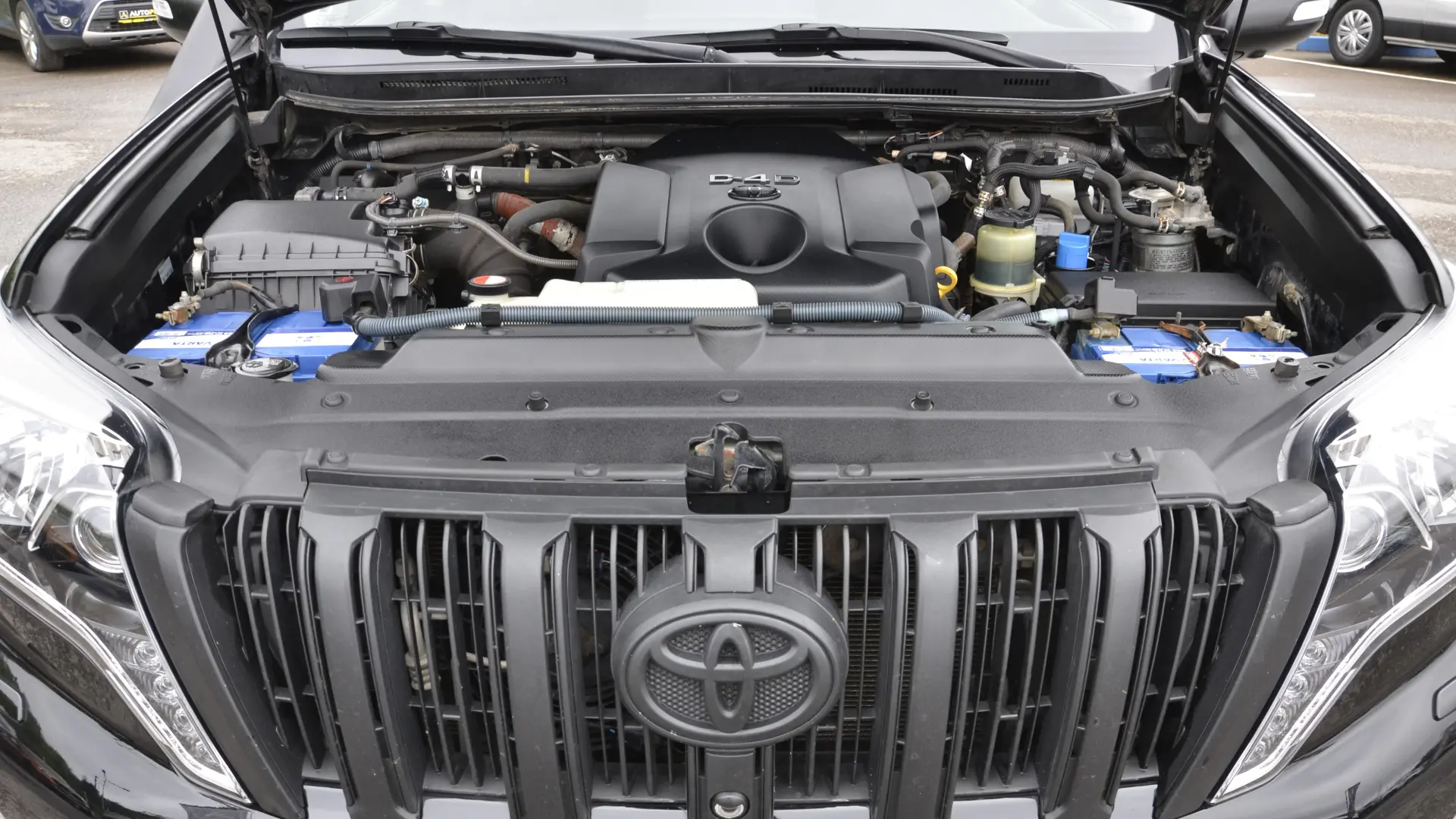 Toyota Land Cruiser 2.8L Turbo 4X4 D-4D TEC Edition 7 Locuri