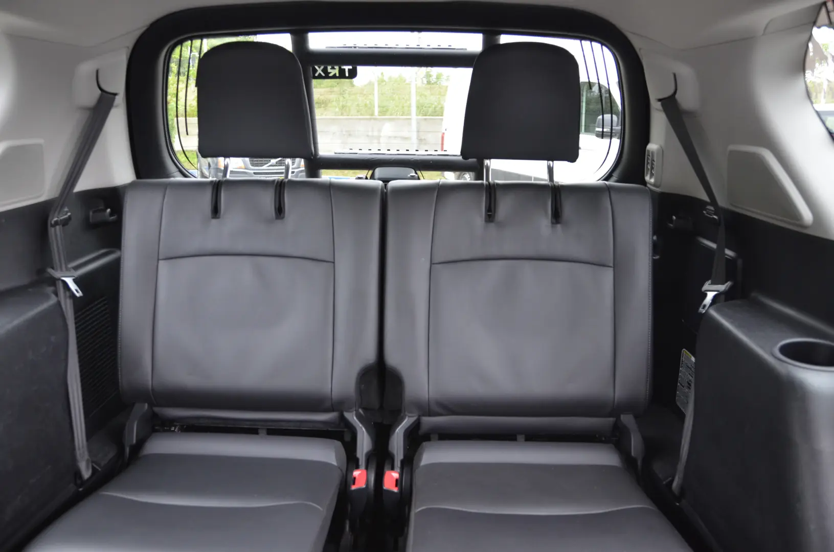 Toyota Land Cruiser 2.8L Turbo 4X4 D-4D TEC Edition 7 Locuri