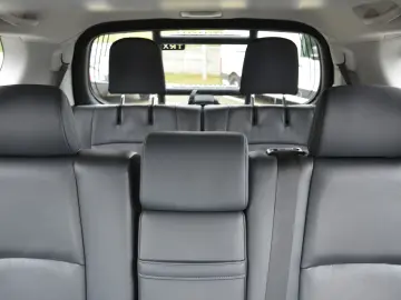 Toyota Land Cruiser 2.8L Turbo 4X4 D-4D TEC Edition 7 Locuri