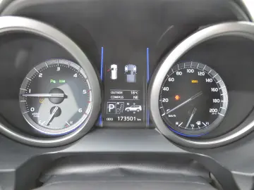 Toyota Land Cruiser 2.8L Turbo 4X4 D-4D TEC Edition 7 Locuri