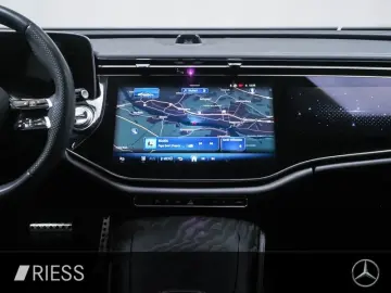 E 300 de AMG ADVANCED SUPERSCREEN 20'' NIGHT DIS
