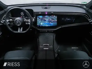 E 300 de AMG ADVANCED SUPERSCREEN 20'' NIGHT DIS