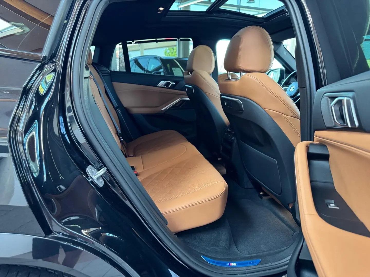 X6 40 d xDrive M Sport Pro Paket Iconic Glow 22Z