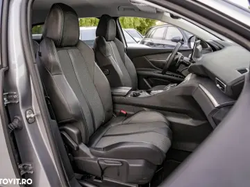 Peugeot 3008 Hybrid 225 e-EAT8 Allure Pack
