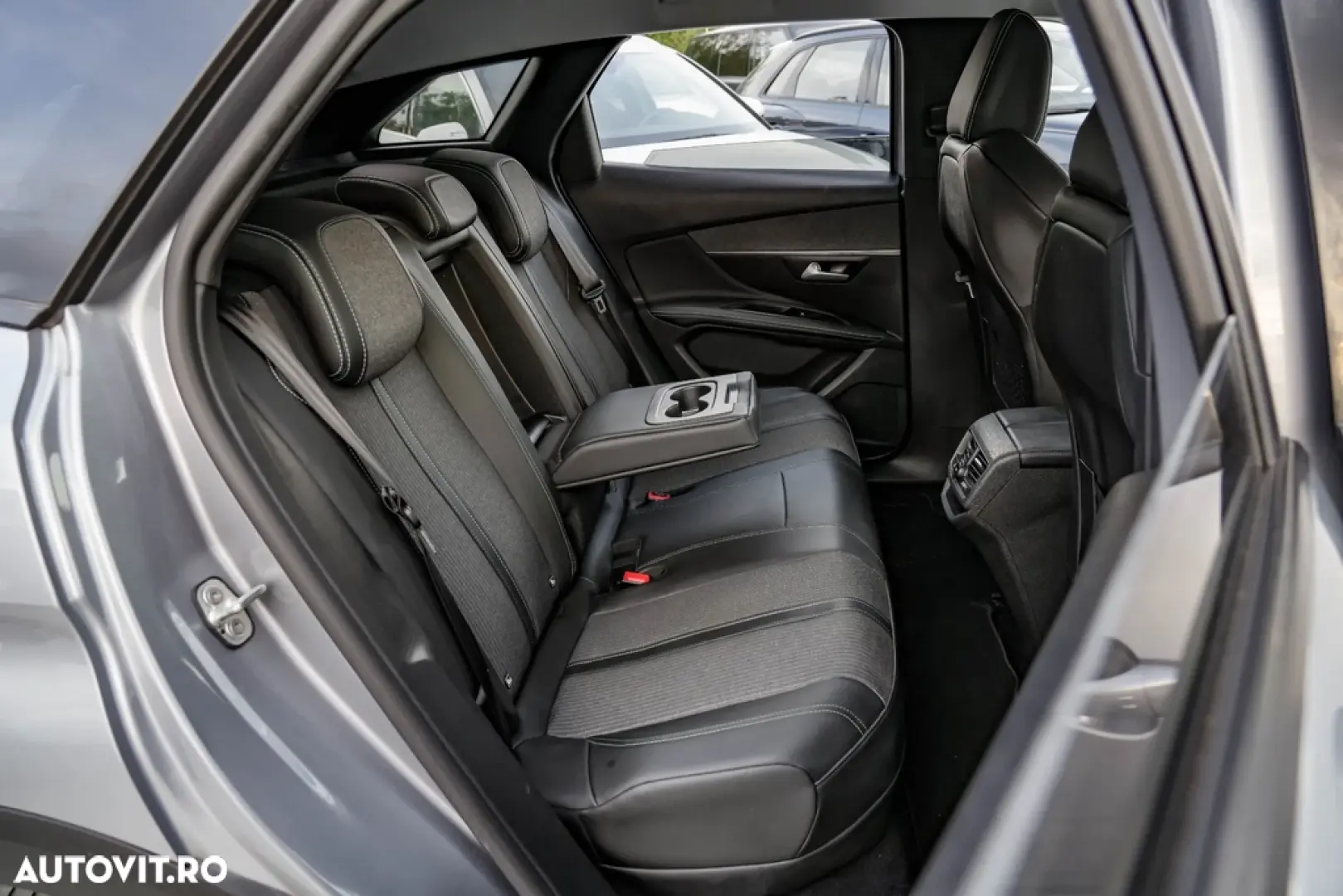 Peugeot 3008 Hybrid 225 e-EAT8 Allure Pack