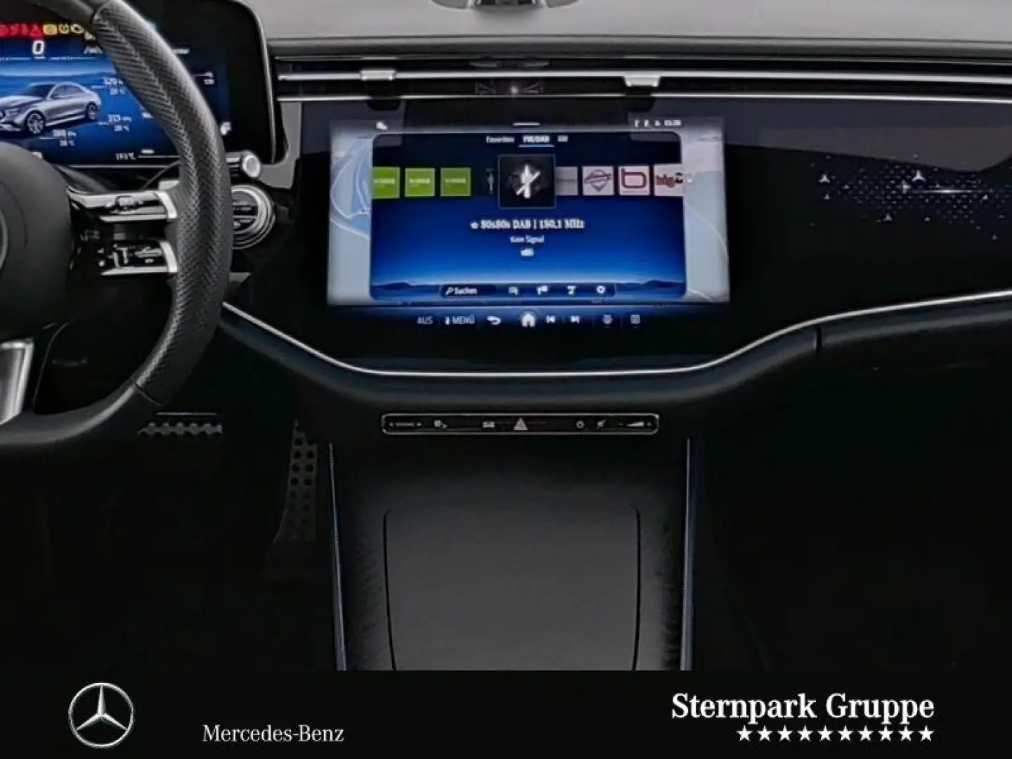 E 220 d AMG Distronic+Pano+Night+HYPER+Burmester