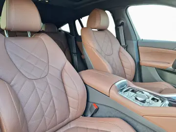 X6 M60i xDrive M Sport Pro DA/PA-Pro,HK,Pano,AHK