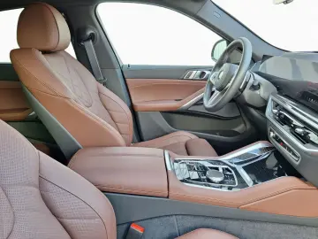 X6 M60i xDrive M Sport Pro DA/PA-Pro,HK,Pano,AHK