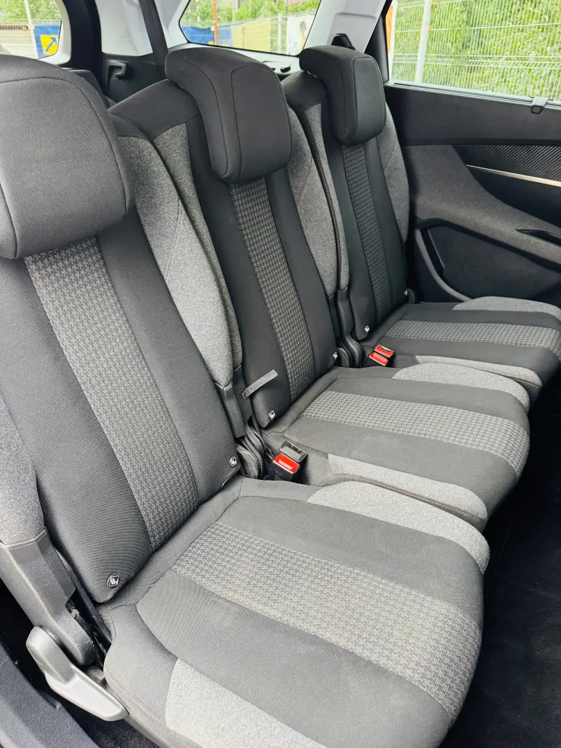 PEUGEOT 5008 1.6D 7 LOCURI