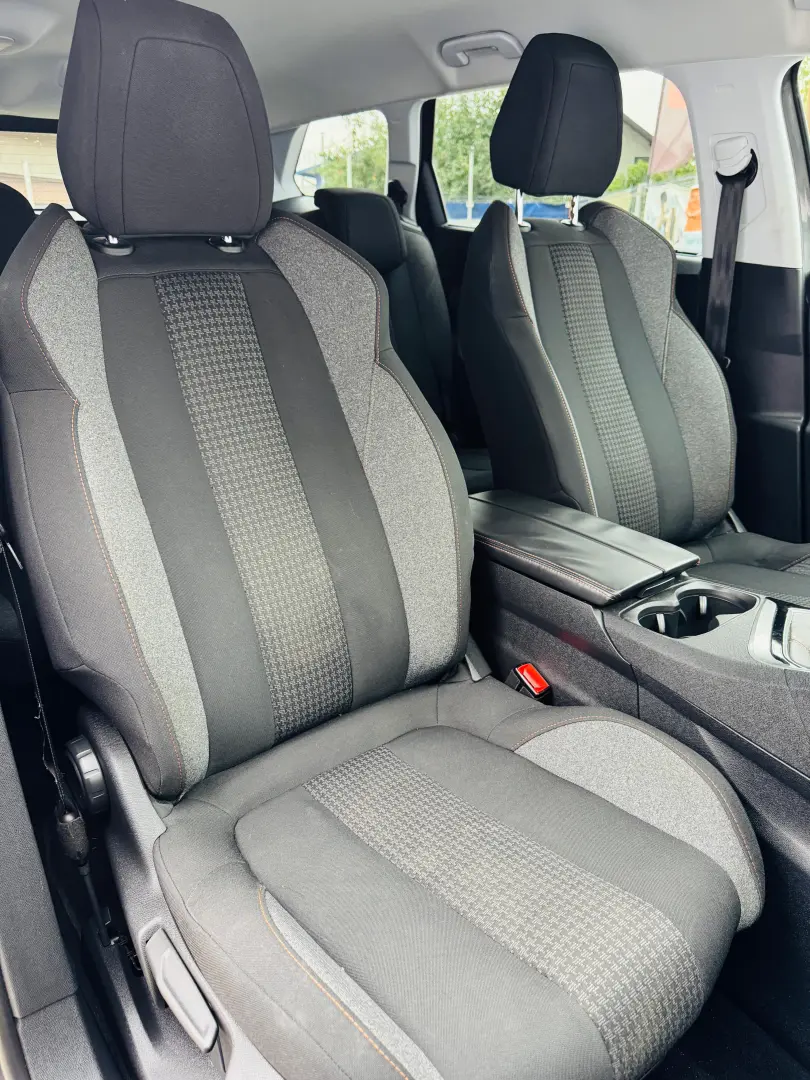 PEUGEOT 5008 1.6D 7 LOCURI