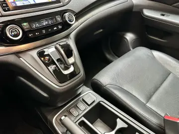 CR-V EXECUTIVE*4WD*AUTOMATIK*ACC*PANO*AHK*BIXENO