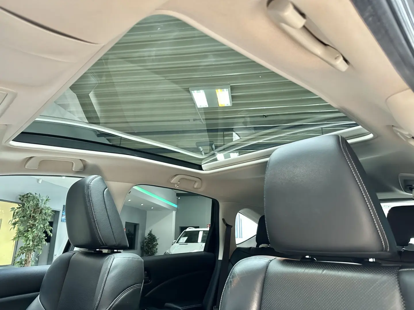 CR-V EXECUTIVE*4WD*AUTOMATIK*ACC*PANO*AHK*BIXENO