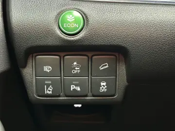 CR-V EXECUTIVE*4WD*AUTOMATIK*ACC*PANO*AHK*BIXENO