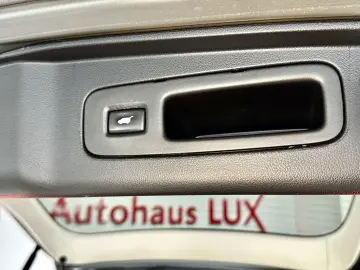 CR-V EXECUTIVE*4WD*AUTOMATIK*ACC*PANO*AHK*BIXENO
