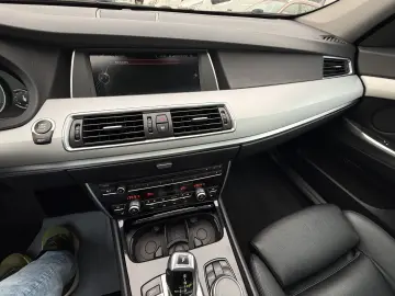 BMW Seria 5GT 3.0 xDrive