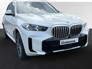 BMW X5 xDrive40i M Sport AHK Pano