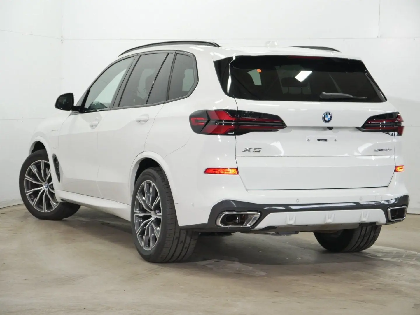 X5 xDrive50e M Sport AHK PANO Autobahnas h/k