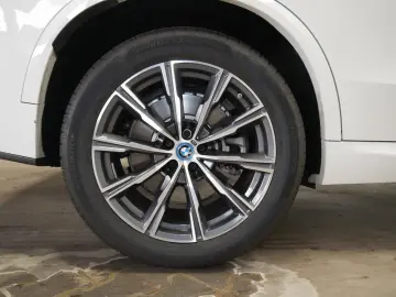 X5 xDrive50e M Sport AHK PANO Autobahnas h/k