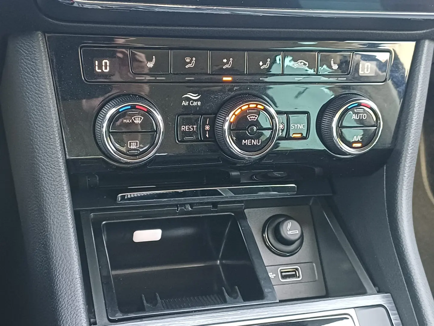 Skoda SUPERB 2.0 TDI 190 cp DSG 4x4 Style