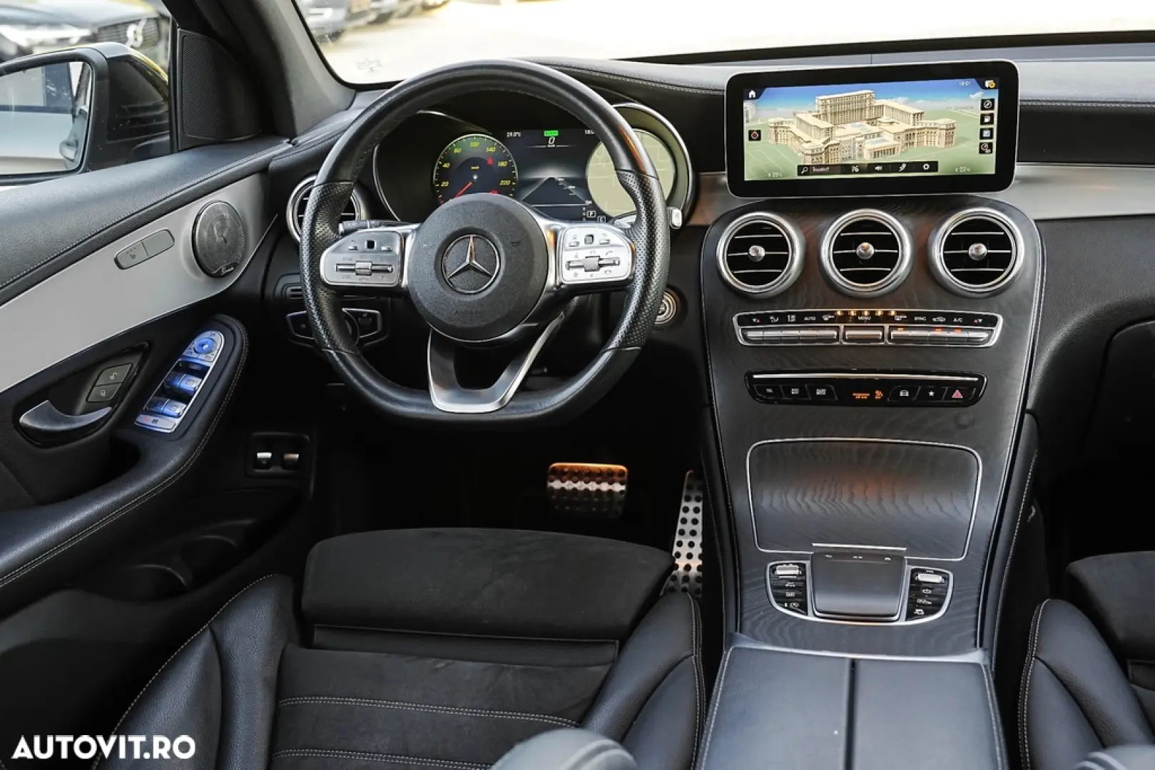 Mercedes-Benz GLC 200 4Matic 9G-TRONIC AMG Line