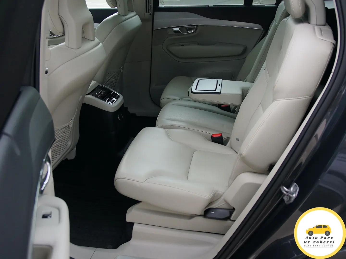 Volvo XC90 T8 AWD 7 locuri Recharge Inscription
