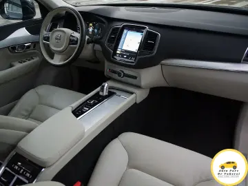 Volvo XC90 T8 AWD 7 locuri Recharge Inscription