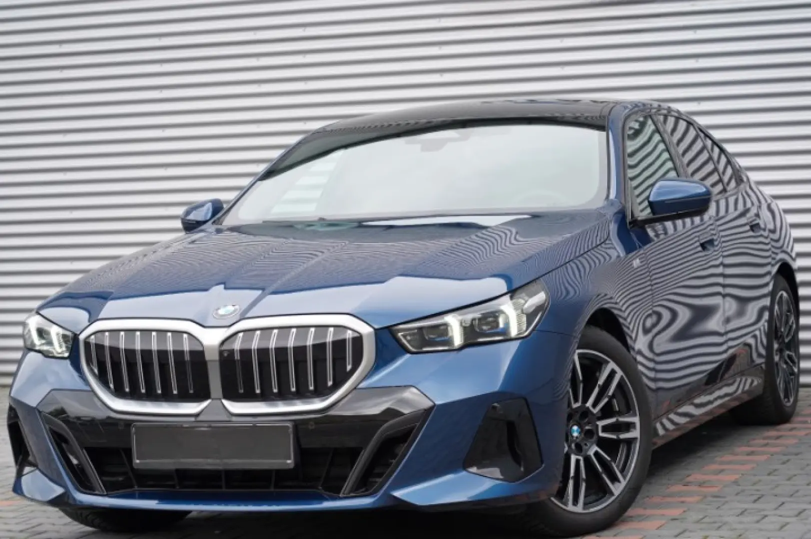 520i M Sport PANO HUD 360 MEMO H&K CARBON AHK