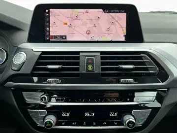 X3 20d xDrive Advantage LiCo+ AHK St&Go LED SHZ