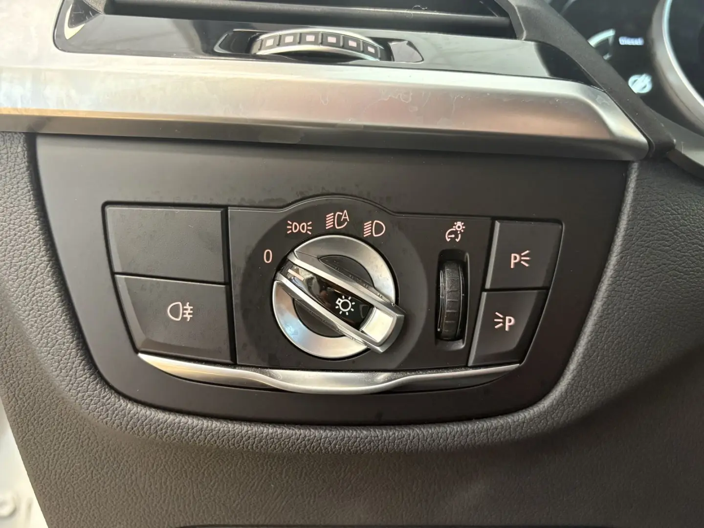 X3 Innovation*XDrive*SHZ*Cockpit Plus*LED*PDC*