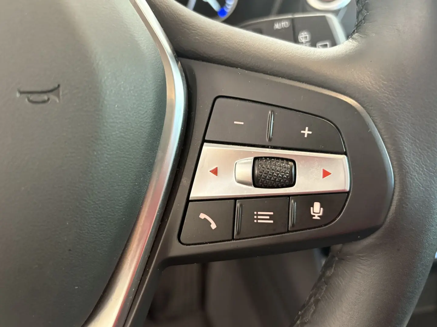 X3 Innovation*XDrive*SHZ*Cockpit Plus*LED*PDC*