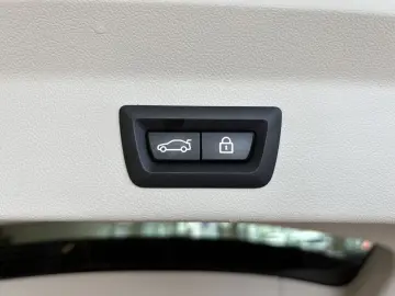 X3 Innovation*XDrive*SHZ*Cockpit Plus*LED*PDC*