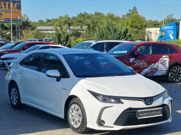 Toyota Corolla Sedan 1.8 hybrid 122 CVT BUSINESS