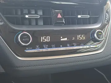 Toyota Corolla Sedan 1.8 hybrid 122 CVT BUSINESS