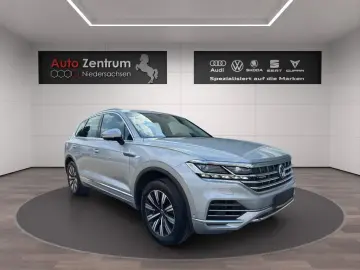 Touareg 3.0 V6 e-Hybrid 4M Elegance AHK 360