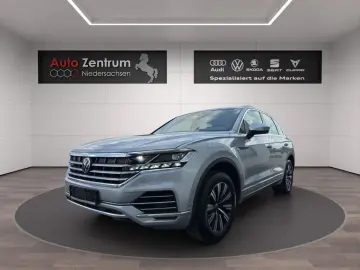 Touareg 3.0 V6 e-Hybrid 4M Elegance AHK*360°