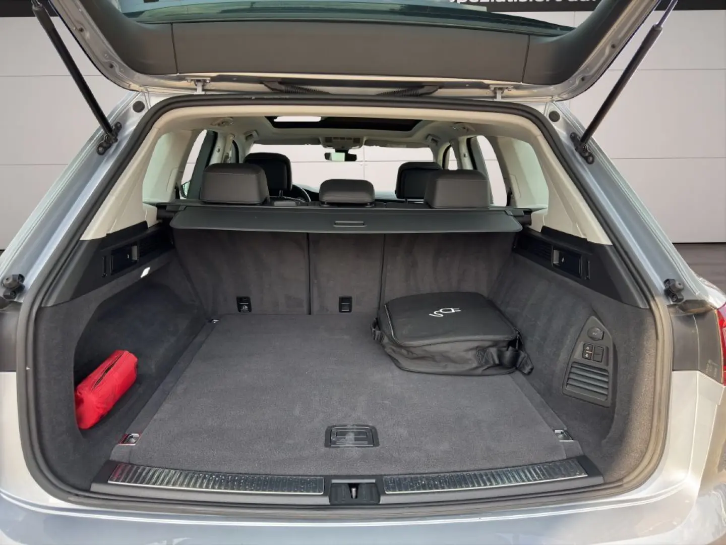 Touareg 3.0 V6 e-Hybrid 4M Elegance AHK*360°