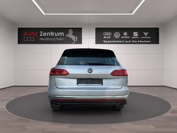 Touareg 3.0 V6 e-Hybrid 4M Elegance AHK*360°