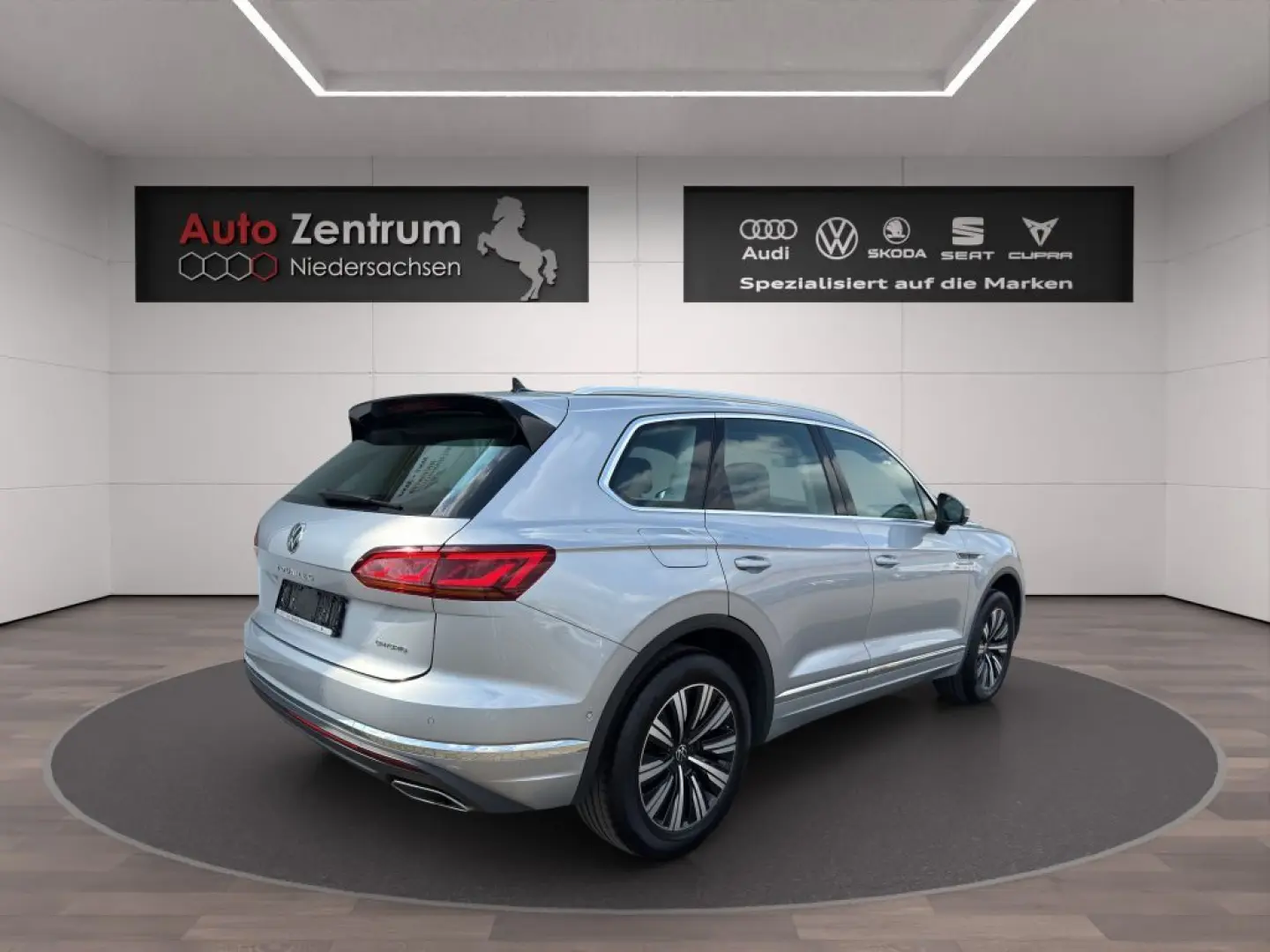 Touareg 3.0 V6 e-Hybrid 4M Elegance AHK*360°