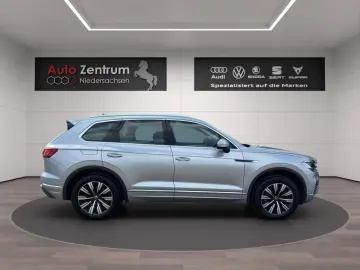 Touareg 3.0 V6 e-Hybrid 4M Elegance AHK*360°
