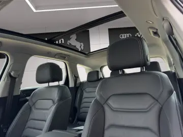 Touareg 3.0 V6 e-Hybrid 4M Elegance AHK*360°