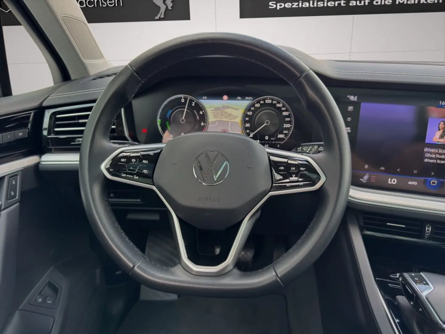 Touareg 3.0 V6 e-Hybrid 4M Elegance AHK*360°