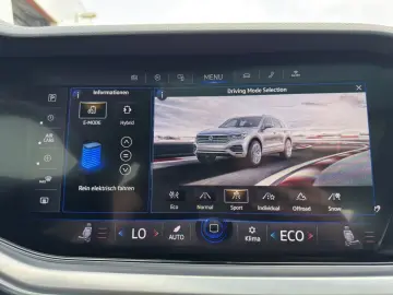 Touareg 3.0 V6 e-Hybrid 4M Elegance AHK*360°