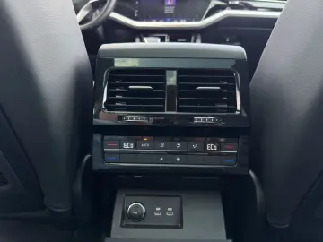 Touareg 3.0 V6 e-Hybrid 4M Elegance AHK*360°