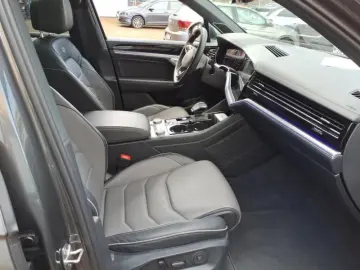Touareg V6 TDI 4M R-Line Black Style  HeadUp Pan