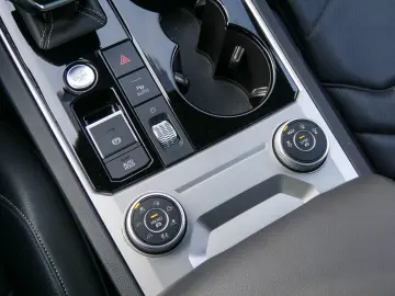 Touareg 3.0 V6 R 4M eHybrid Pano AHK ACC