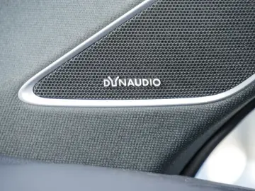 Touareg 3.0 V6 R 4M eHybrid Pano AHK ACC